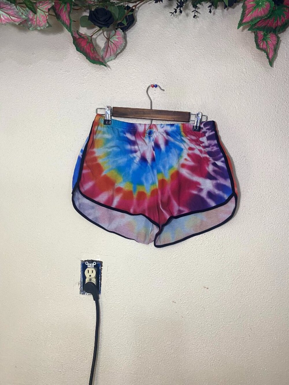 SHEIN Womens Tiedye Athletic Shorts Size Large Rainbow Swirl